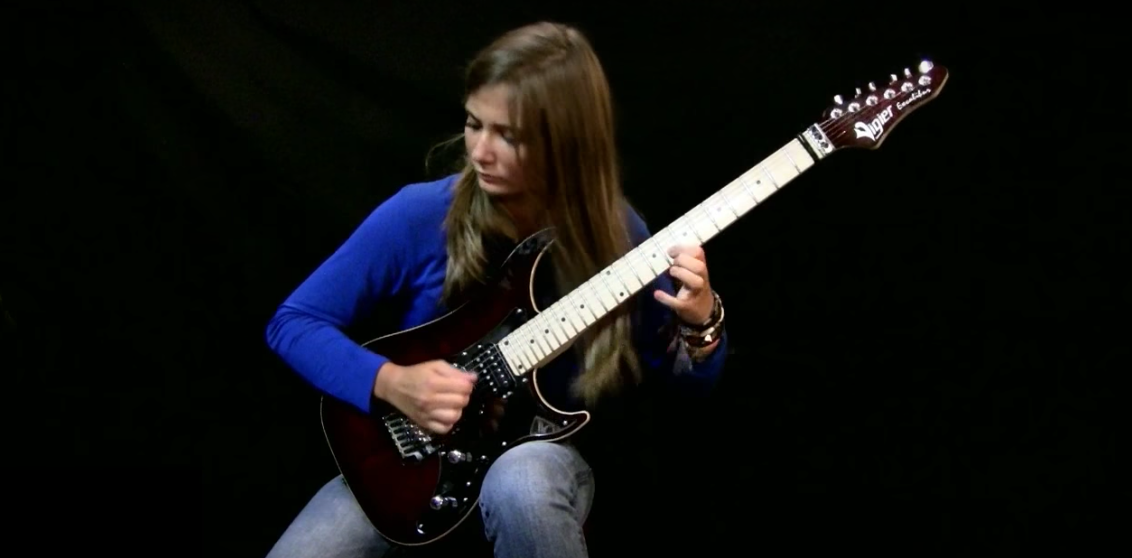 超絶ギター！17歳の女の子が弾くベートーヴェンの「月光 第3楽章」が凄まじい！