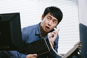 会社に固定電話って本当に必要なのだろうか?