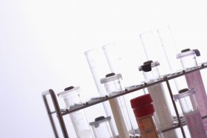 しばらく地下に潜ってました。あと、坊主にしました。