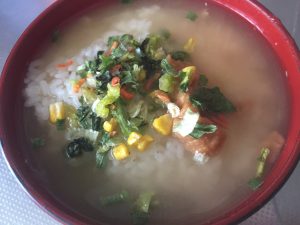 時間が無い時にオススメ!お湯不要のレンジでチンするだけのインスタント味噌汁ライス